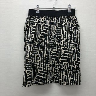 【YECCA VECCA】イエッカ　ヴェッカ　黒系　スカート　総柄　カジュアル　ボトムス(その他)