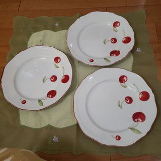 さくらんぼ ジノリのフリマアイテム一覧
