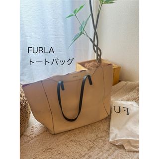 FURLA(ホワイト/白色系)のフリマアイテム一覧 FURLA(ホワイト/白色系)のフリマアイテム一覧