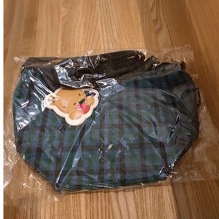 ファミリア(familiar)のFamilia　　チェック　ショルダーバッグ　チャーム付き(ショルダーバッグ)