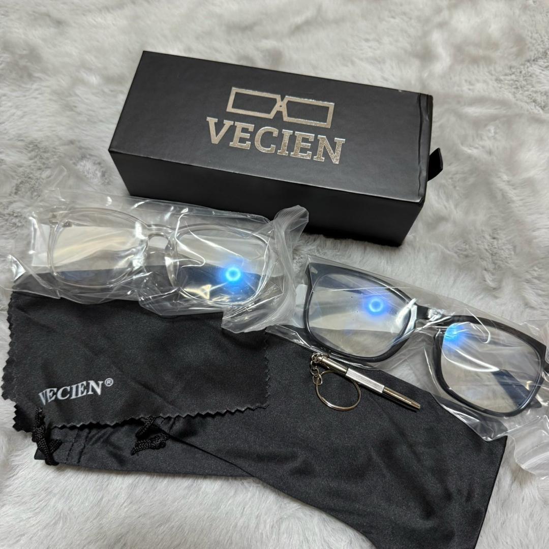 【 VECIEN 】 ブルーライトカットメガネ PCメガネ 2本 ケース付 レディースのファッション小物(サングラス/メガネ)の商品写真