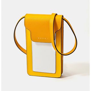 MARNI(バッグ ・ イエロー/黄色系)のフリマアイテム一覧 MARNI(バッグ ・ イエロー/黄色系)のフリマアイテム一覧
