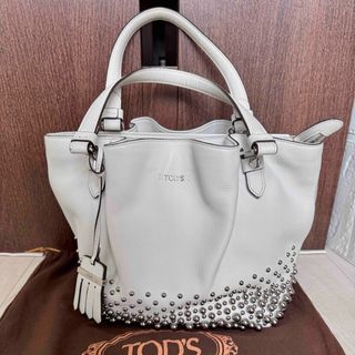 TOD'S(バッグ ・ ホワイト/白色系)のフリマアイテム一覧 TOD'S(バッグ ・ ホワイト/白色系)のフリマアイテム一覧