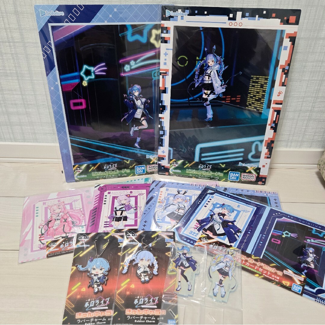 hololive(ホロライブ)の一番くじ ホロライブ ビジュアルボード アクスタ 星街すいせい 兎田ぺこら エンタメ/ホビーのアニメグッズ(その他)の商品写真