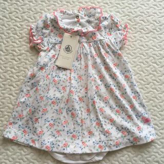 プチバトー(PETIT BATEAU)のプチバトー 12m 新品未使用タグ付き ワンピース ボンポワン(ワンピース)