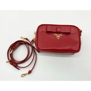 PRADA - PRADA プレキシガラス ヘアクリップ ピンクの通販 by PRADA - PRADA プレキシガラス ヘアクリップ ピンクの通販 by