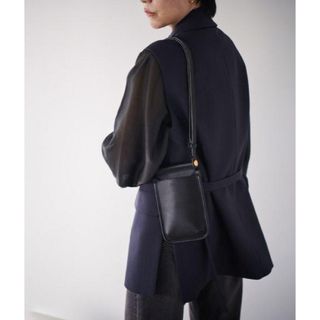 EPOR - 【ドラマ着用】 田中みな実 E'POR Y BAG Shoulder Lの EPOR - 【ドラマ着用】 田中みな実 E'POR Y BAG Shoulder Lの