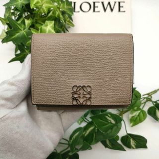 LOEWE(財布 ・ ベージュ系)のフリマアイテム一覧 LOEWE(財布 ・ ベージュ系)のフリマアイテム一覧