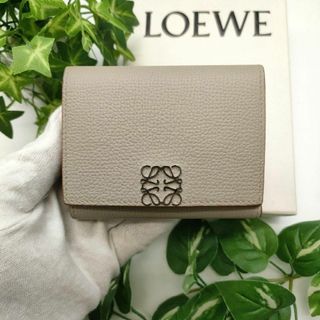 LOEWE(財布 ・ ベージュ系)のフリマアイテム一覧 LOEWE(財布 ・ ベージュ系)のフリマアイテム一覧