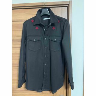 GIVENCHY - ジバンシー GIVENCHY シャツ レッドスター ロゴ GIVENCHY - ジバンシー GIVENCHY シャツ レッドスター ロゴ