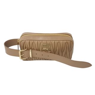 MIU MIU(バッグ ・ ブラウン/茶色系)のフリマアイテム一覧 MIU MIU(バッグ ・ ブラウン/茶色系)のフリマアイテム一覧