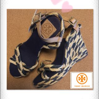 トリーバーチ(Tory Burch)のTORY BURCH トリーバーチ サンダル 靴(サンダル)