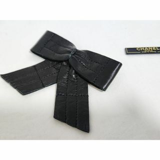 CHANEL(レザー ・ ブローチ/コサージュ)のフリマアイテム一覧 CHANEL(レザー ・ ブローチ/コサージュ)のフリマアイテム一覧
