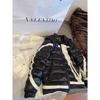 VALENTINO(ダウンジャケット)のフリマアイテム一覧 VALENTINO(ダウンジャケット)のフリマアイテム一覧