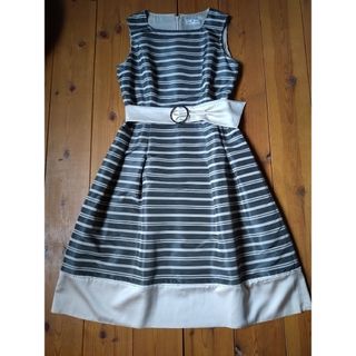 Courreges(ひざ丈ワンピース)のフリマアイテム一覧 Courreges(ひざ丈ワンピース)のフリマアイテム一覧