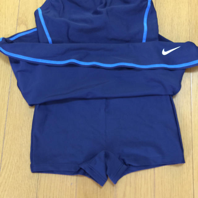 NIKE(ナイキ)のナイキ スクール水着 XS 130センチ キッズ/ベビー/マタニティのキッズ服女の子用(90cm~)(水着)の商品写真