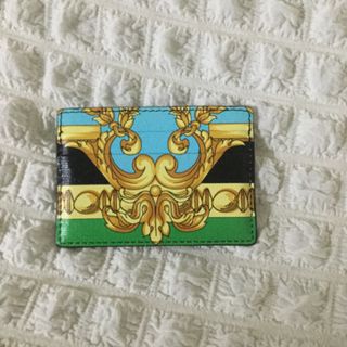 VERSACE(名刺入れ/定期入れ)のフリマアイテム一覧 VERSACE(名刺入れ/定期入れ)のフリマアイテム一覧