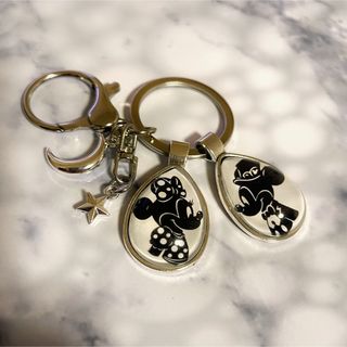 Demodee*JYAKSYO バッグチャーム カールラガーフェルドの通販 Demodee*JYAKSYO バッグチャーム カールラガーフェルドの通販