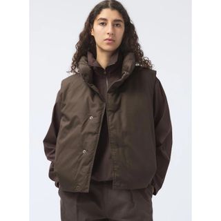 UNIQLO - 【訳あり】新品 ユニクロ c ダウンクロップドベスト XL UNIQLO - 【訳あり】新品 ユニクロ c ダウンクロップドベスト XL