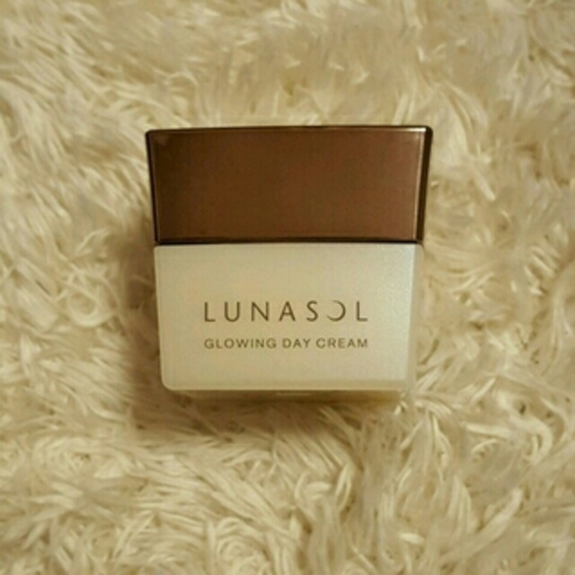 LUNASOL(ルナソル)のルナソル　グロウイングデイクリーム コスメ/美容のスキンケア/基礎化粧品(フェイスクリーム)の商品写真