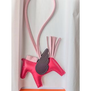 HERMES - 新品未使用❣️ エルメス HERMES ロデオチャーム PM 馬 HERMES - 新品未使用❣️ エルメス HERMES ロデオチャーム PM 馬