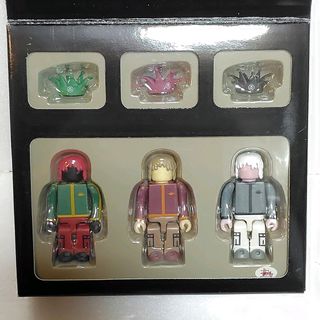 KUBRICK STUSSYのフリマアイテム一覧 KUBRICK STUSSYのフリマアイテム一覧