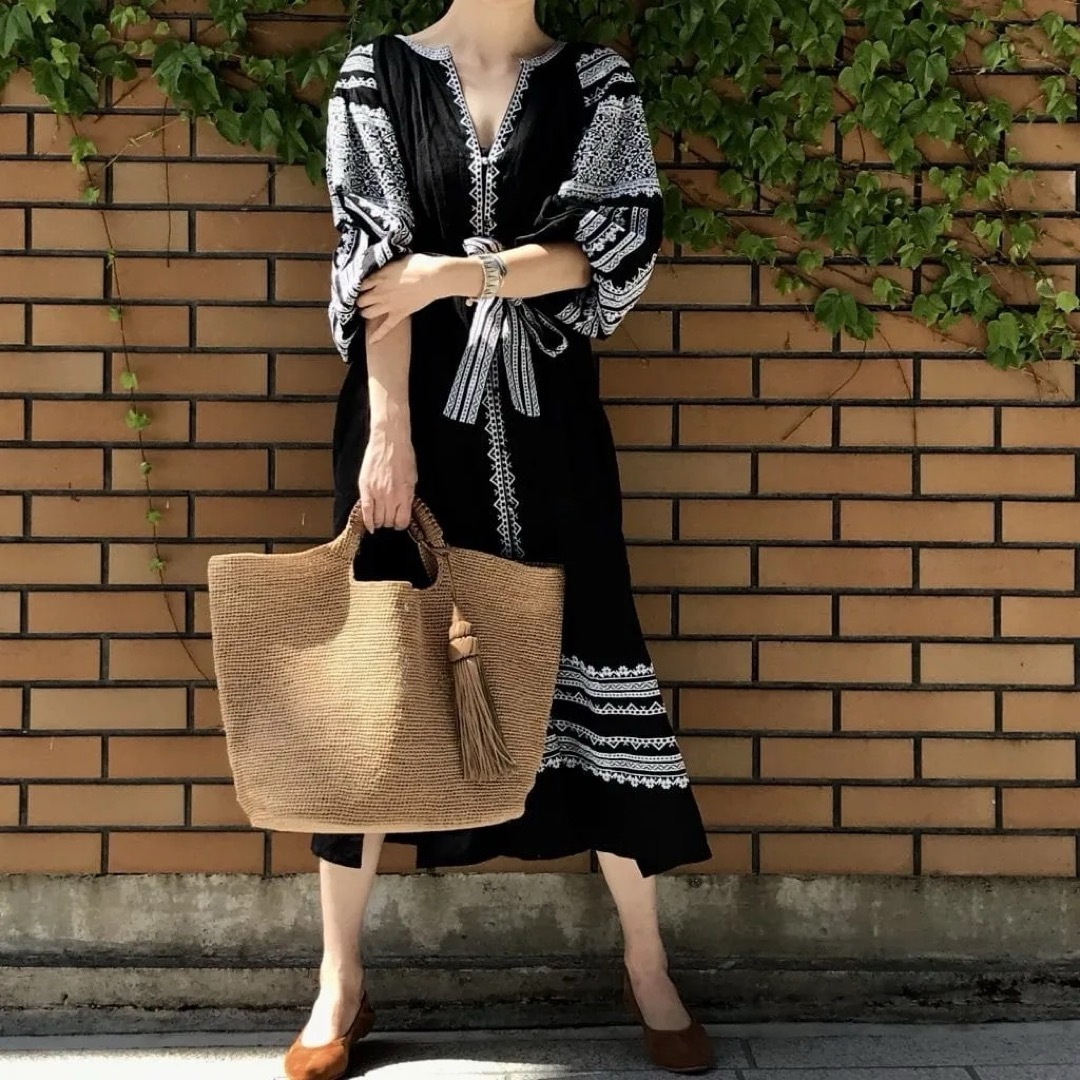 美品 ナイン エンブロイダリーベルトワンピース 刺繍 ガウン