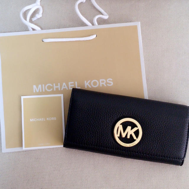 Michael Kors(マイケルコース)の人気♡新品！MICHAEL KORS 長財布 ブラック レディースのファッション小物(財布)の商品写真