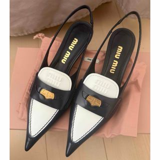 MIU MIU - 【お値下げ・美品】ミュウミュウ エナメルパンプス 黒 MIU MIU - 【お値下げ・美品】ミュウミュウ エナメルパンプス 黒