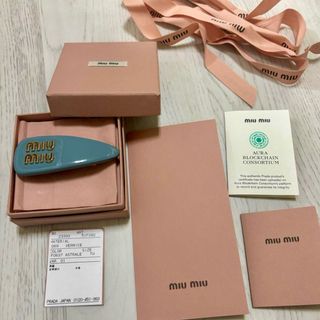 MIU MIU(ヘアアクセサリー ・ ブルー・ネイビー/青色系)の MIU MIU(ヘアアクセサリー ・ ブルー・ネイビー/青色系)の
