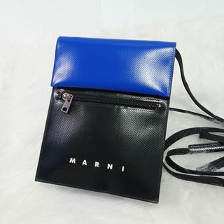 MARNI(ショルダーバッグ ・ ブルー・ネイビー/青色系)のフリマ MARNI(ショルダーバッグ ・ ブルー・ネイビー/青色系)のフリマ