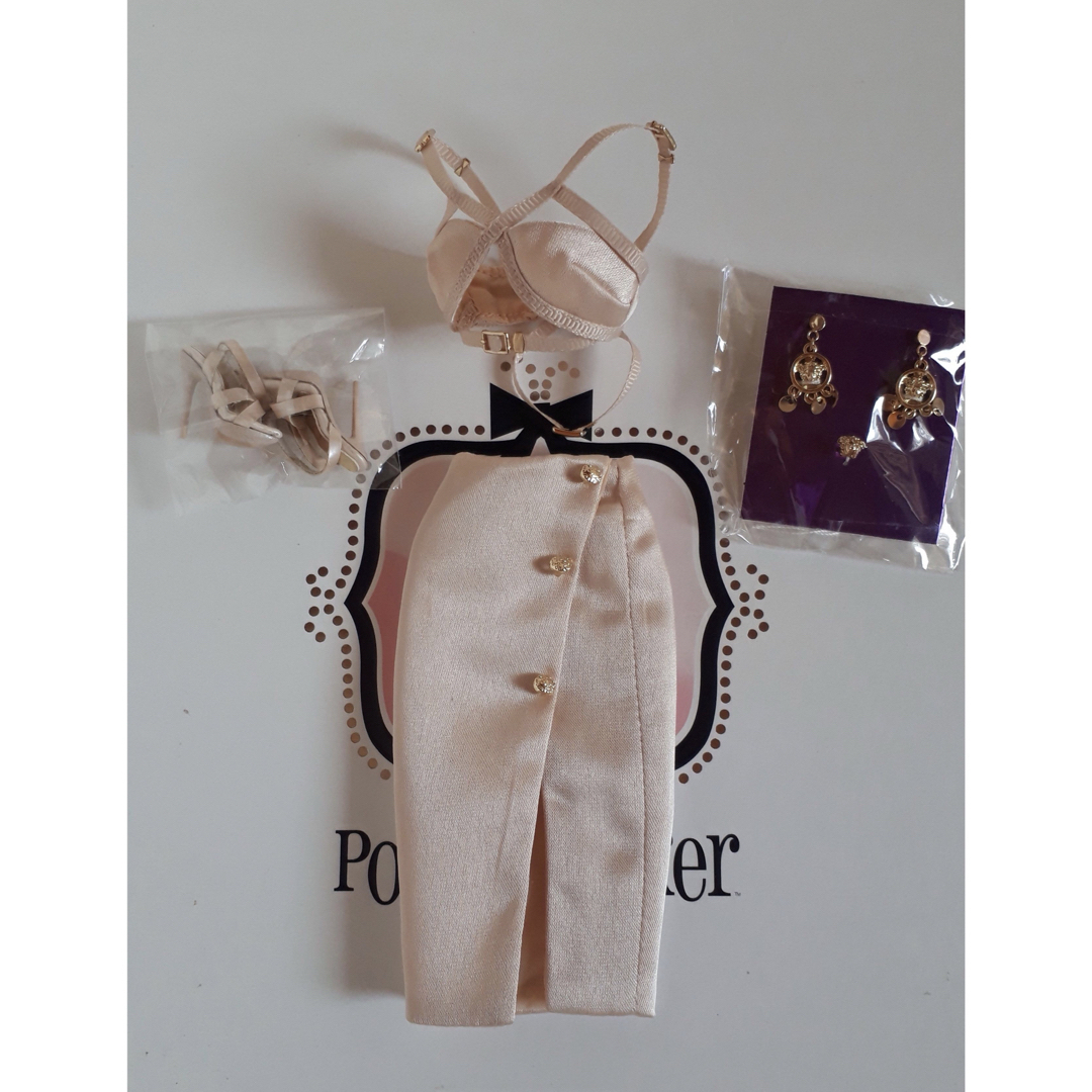 ① Fashion Royalty アウトフィット Poppy Parker