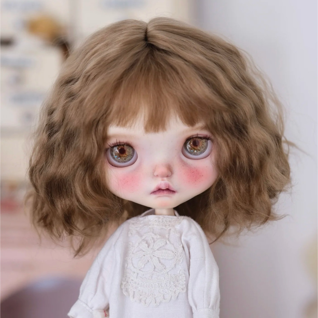 ブライス ウィッグ モヘアウィッグ 海外作家 ふんわり ふわふわ ボブ ハンドメイドのぬいぐるみ/人形(人形)の商品写真