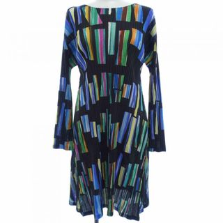 PLEATS PLEASE ISSEY MIYAKE(ワンピース ・ ブルー・ネイビー PLEATS PLEASE ISSEY MIYAKE(ワンピース ・ ブルー・ネイビー
