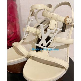 LOUIS VUITTON(サンダル ・ ホワイト/白色系)のフリマアイテム一覧 LOUIS VUITTON(サンダル ・ ホワイト/白色系)のフリマアイテム一覧