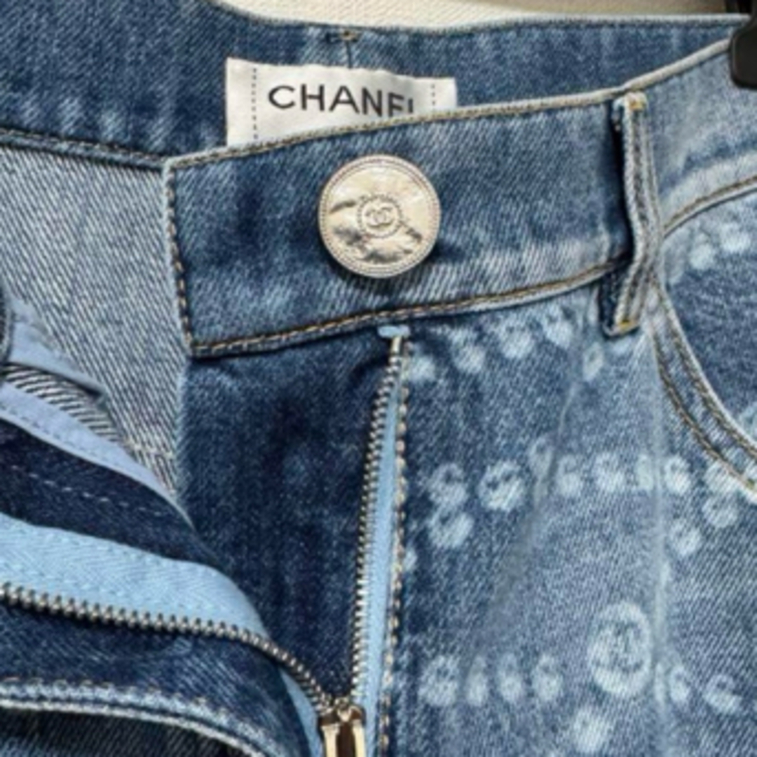 CHANEL - ご成約品 CHANEL 25 新作新品 パールワイドデニム 36の CHANEL - ご成約品 CHANEL 25 新作新品 パールワイドデニム 36の