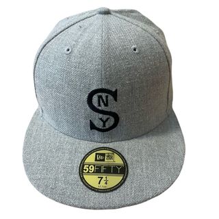 Supreme(キャップ ・ グレー/灰色系)のフリマアイテム一覧 Supreme(キャップ ・ グレー/灰色系)のフリマアイテム一覧