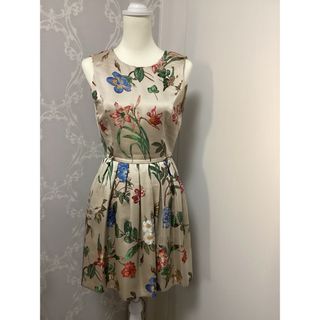 Alice+Olivia(ワンピース)のフリマアイテム一覧 Alice+Olivia(ワンピース)のフリマアイテム一覧