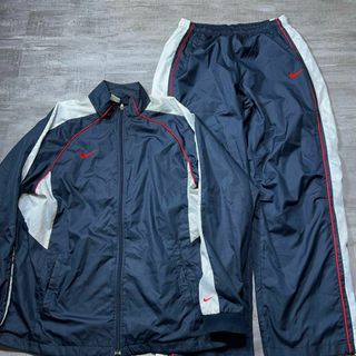 NIKE(ナイロンジャケット)のフリマアイテム一覧 NIKE(ナイロンジャケット)のフリマアイテム一覧