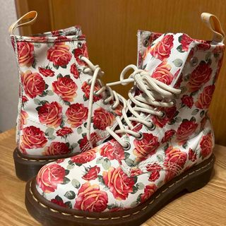 Dr.Martens(ブーツ)のフリマアイテム一覧 Dr.Martens(ブーツ)のフリマアイテム一覧