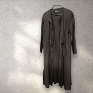 ユナイテッドアローズグリーンレーベルリラクシング(UNITED ARROWS green label relaxing)のグリーンレーベル　ウエスト ギャザー ノーカラー コート　茶色(トレンチコート)