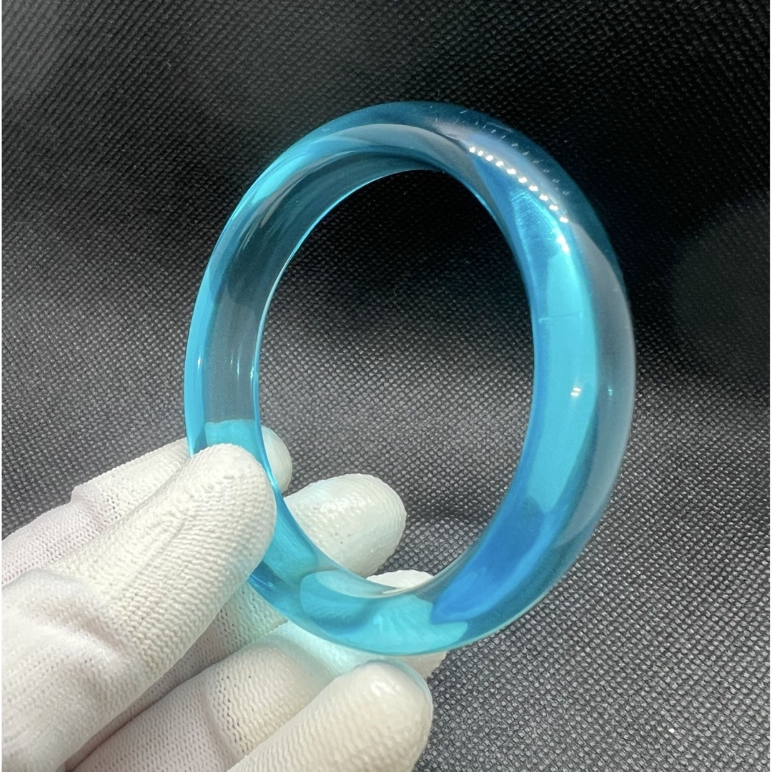 イミテーションアクセサリーブルーのバンクルAB1021 レディースのアクセサリー(ブレスレット/バングル)の商品写真