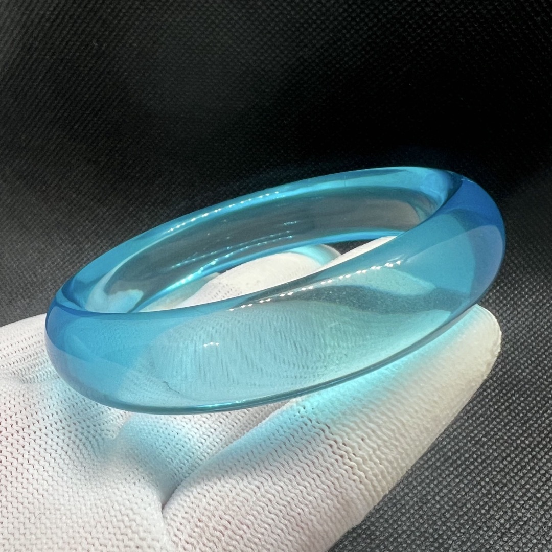 イミテーションアクセサリーブルーのバンクルAB1021 レディースのアクセサリー(ブレスレット/バングル)の商品写真