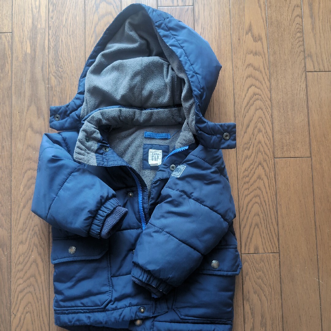 babyGAP(ベビーギャップ)のダウンジャケット キッズ/ベビー/マタニティのキッズ服男の子用(90cm~)(ジャケット/上着)の商品写真
