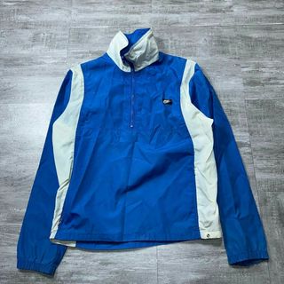 NIKE(ナイロンジャケット ・ シルバー/銀色系)のフリマ NIKE(ナイロンジャケット ・ シルバー/銀色系)のフリマ