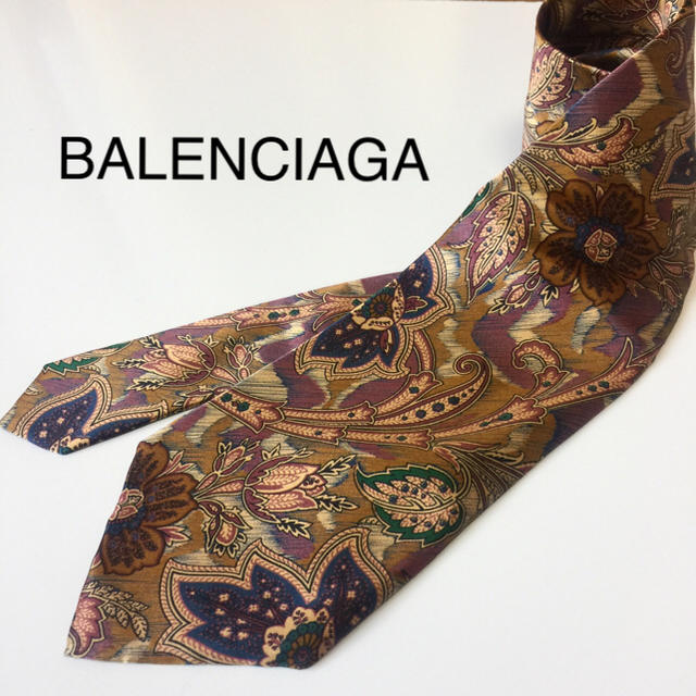 Balenciaga(バレンシアガ)の★美品・ほぼ未使用★BALENCIAGA イタリア製 バレンシアガ メンズのファッション小物(ネクタイ)の商品写真