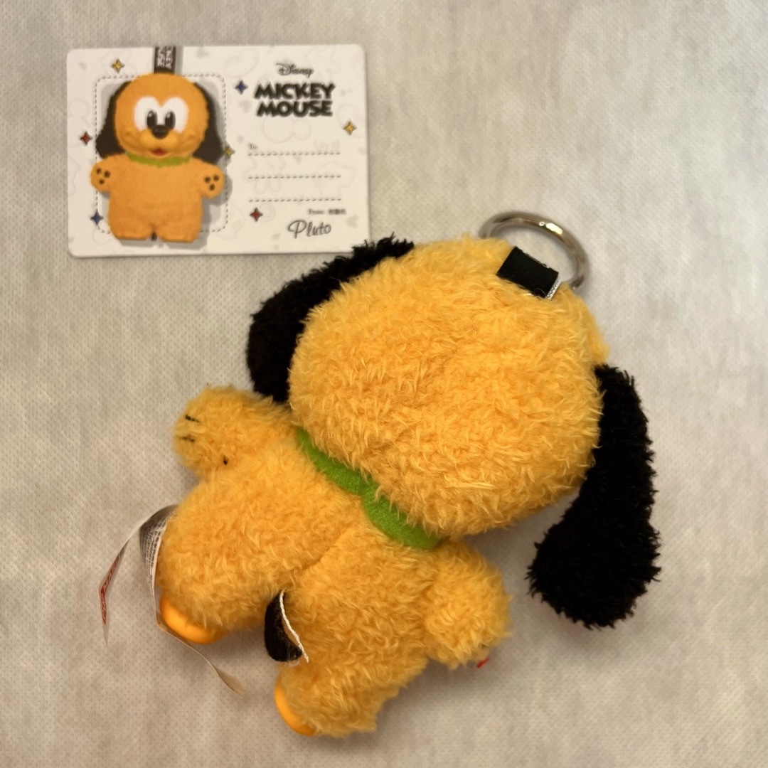 Disney(ディズニー)のPOPMART Mickey Family キーホルダー プルート エンタメ/ホビーのおもちゃ/ぬいぐるみ(ぬいぐるみ)の商品写真