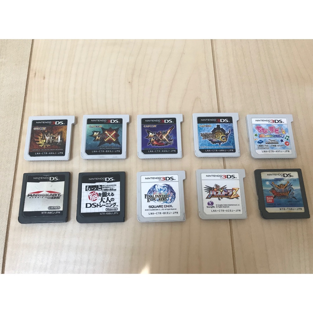 ニンテンドー3DS(ニンテンドー3DS)のお得✨ニンテンドー3DS本体＋ソフト10本セット✨ケース付 エンタメ/ホビーのゲームソフト/ゲーム機本体(携帯用ゲーム機本体)の商品写真