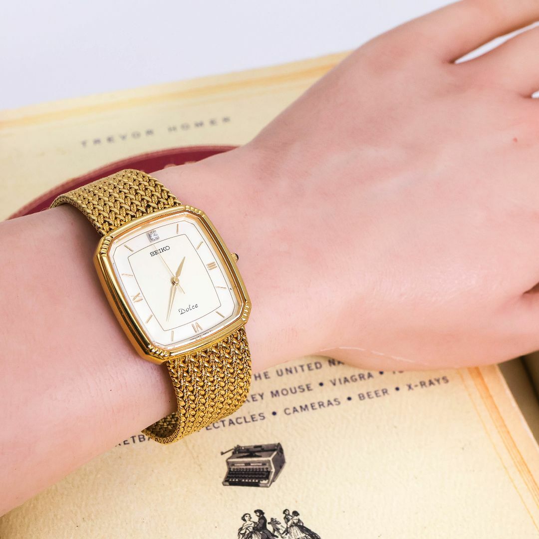 SEIKO - 稼働 SEIKO Dolce 腕時計 1Pダイヤ 美品 バングル SEIKO - 稼働 SEIKO Dolce 腕時計 1Pダイヤ 美品 バングル