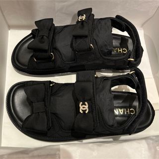 CHANEL - CHANEL シャネル ビーチサンダル サンダル ホワイト 白 CHANEL - CHANEL シャネル ビーチサンダル サンダル ホワイト 白